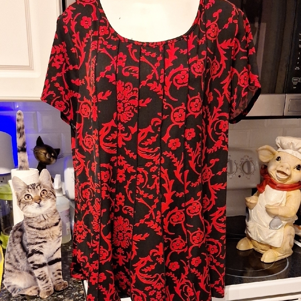 Sami & Jo Red Floral on Black Blouse Stretch Cap Sleeve 2X